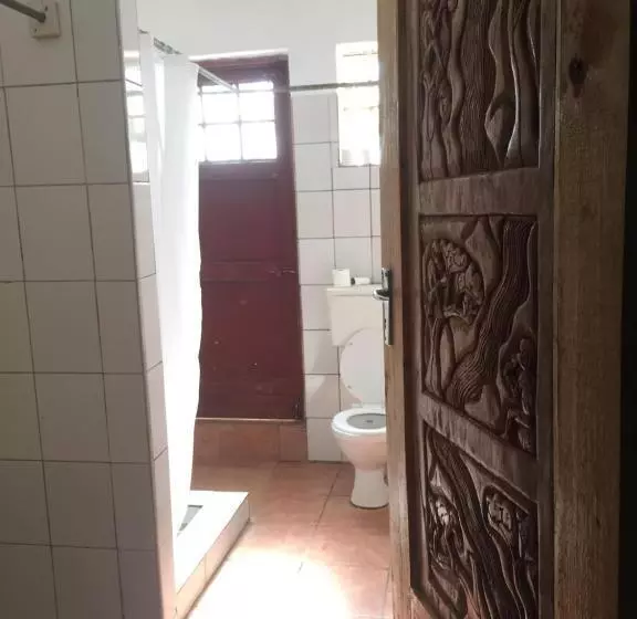 هاستل Blend Lodge And Kitchen   Pakachere