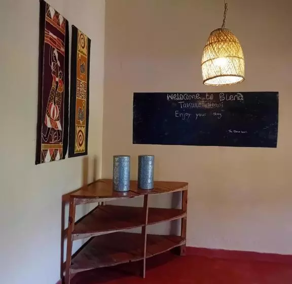 هاستل Blend Lodge And Kitchen   Pakachere
