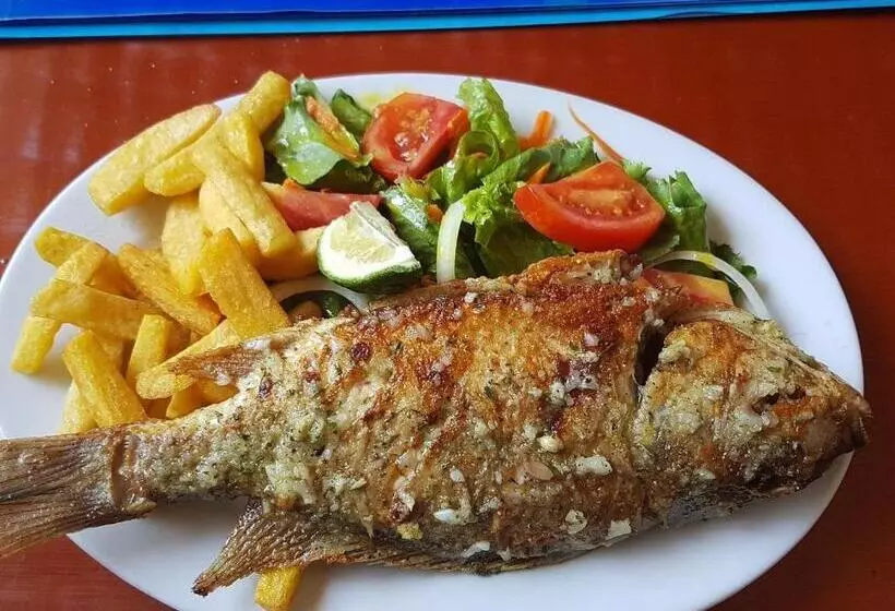 هاستل Blend Lodge And Kitchen   Pakachere