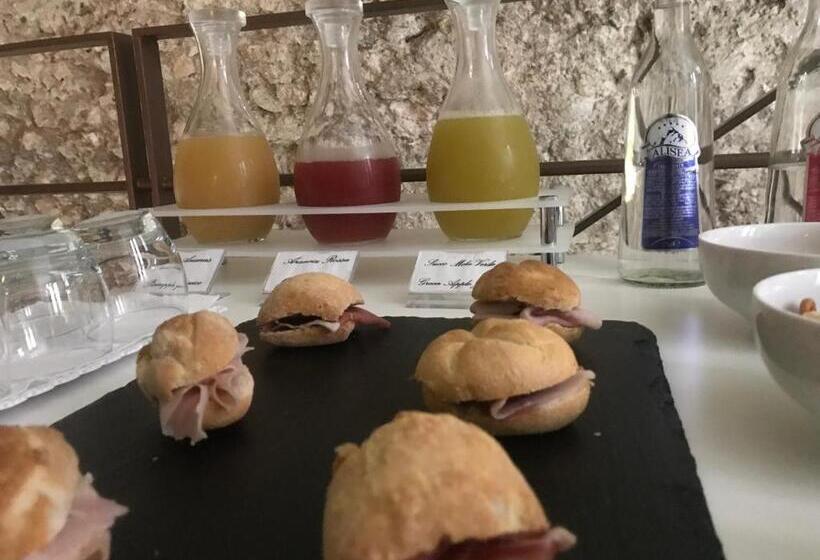 تختخواب و صبحانه Antico Borgo Chieti