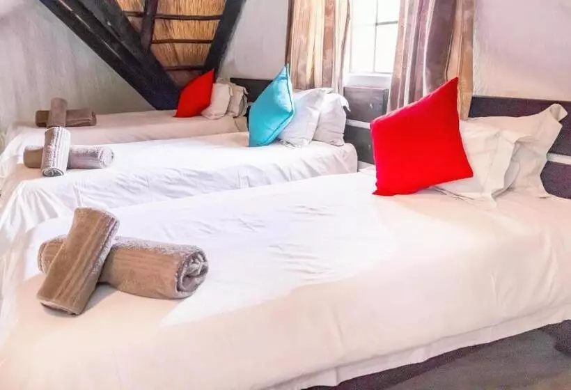 تختخواب و صبحانه Okahandja Country