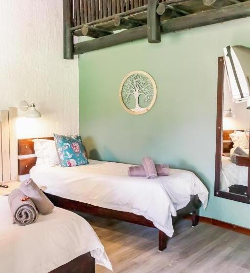 تختخواب و صبحانه Okahandja Country