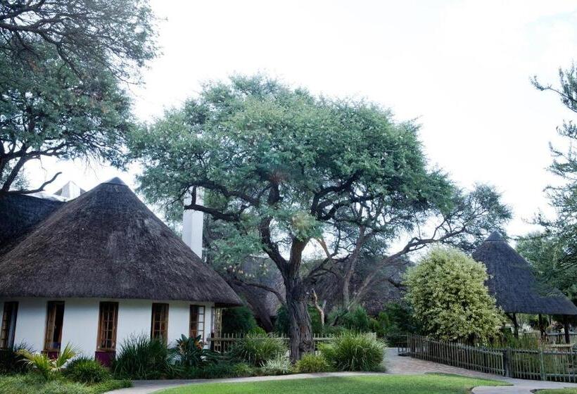 تختخواب و صبحانه Okahandja Country