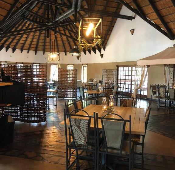 تختخواب و صبحانه Okahandja Country