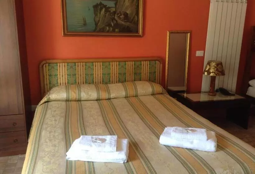 تختخواب و صبحانه Villa Le Logge
