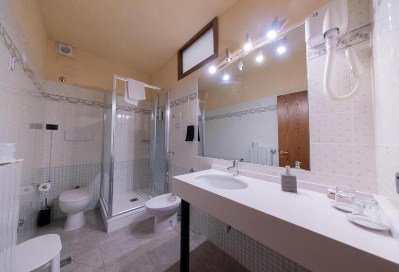 فندق Holiday Rooms Antica Badia