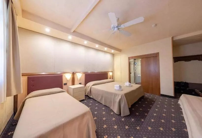 ホテル Holiday Rooms Antica Badia