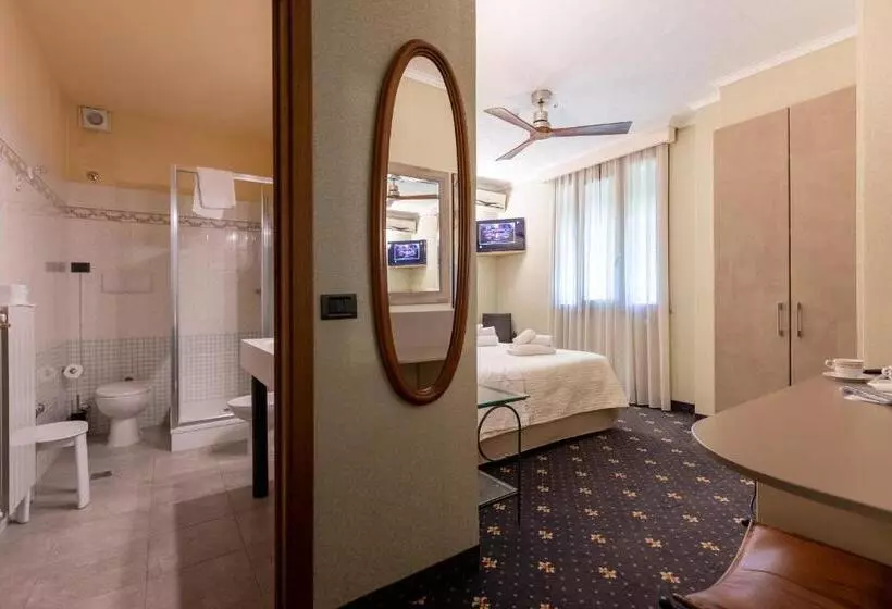 ホテル Holiday Rooms Antica Badia