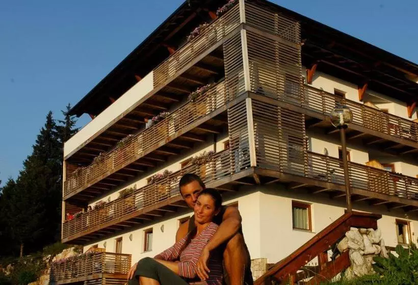 Hotelli Chalet Caminetto
