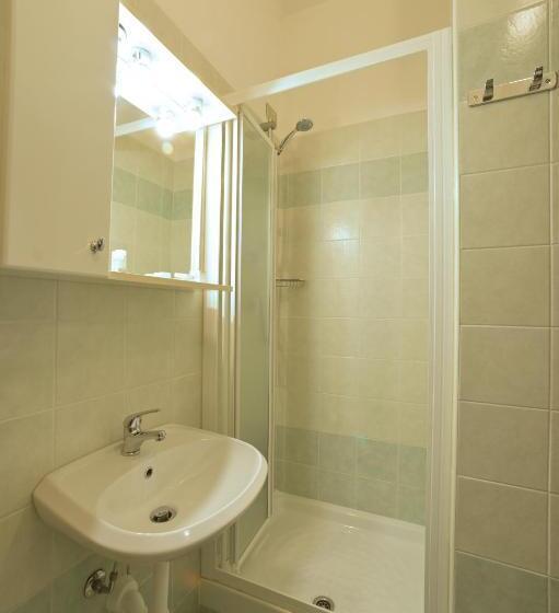 בית מלון כפרי Delfino