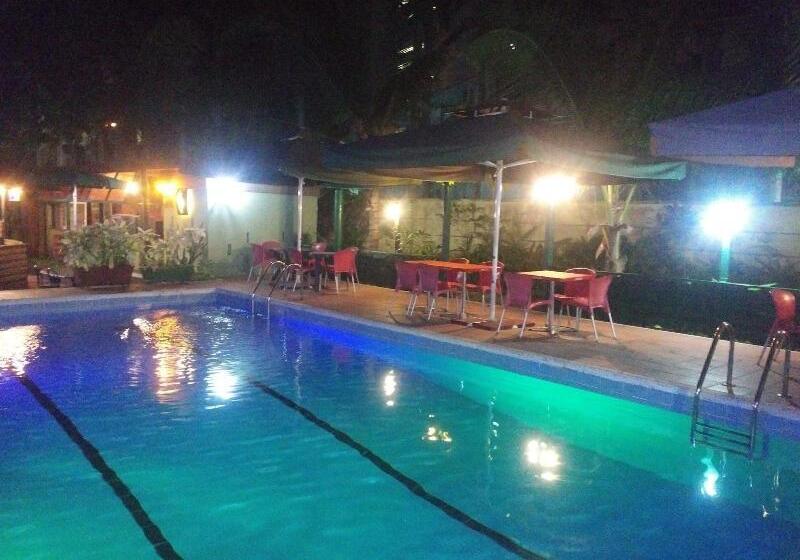 هتل Manuela Residence