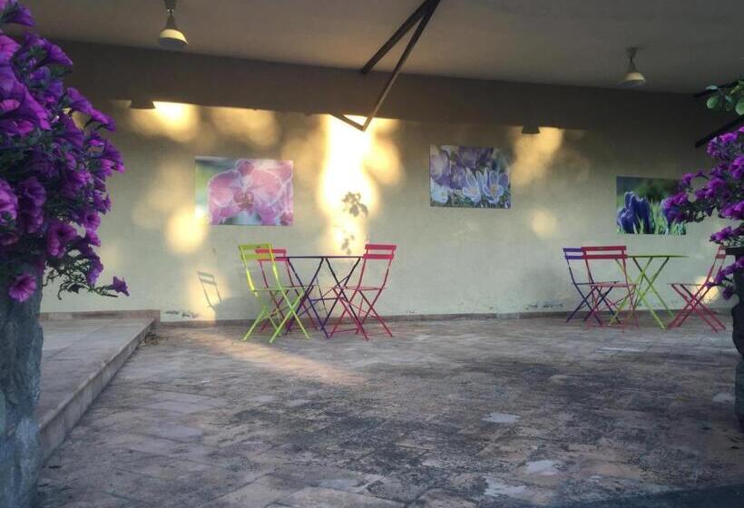 هتل Podere Dell'arco Country Charme