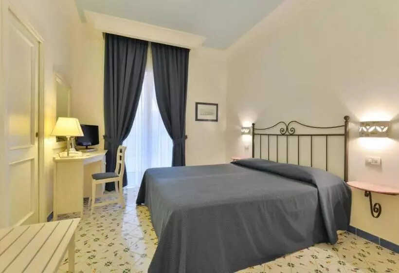 La Pineta Hotel Beach & Spa