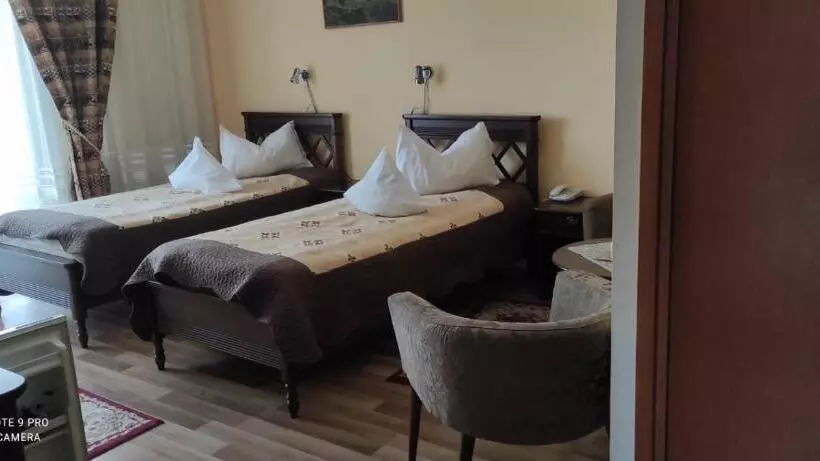 Hotel Alice