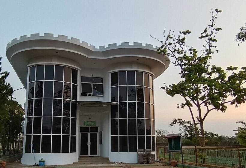 Hotel Oyo 93775 Nilam Guest House