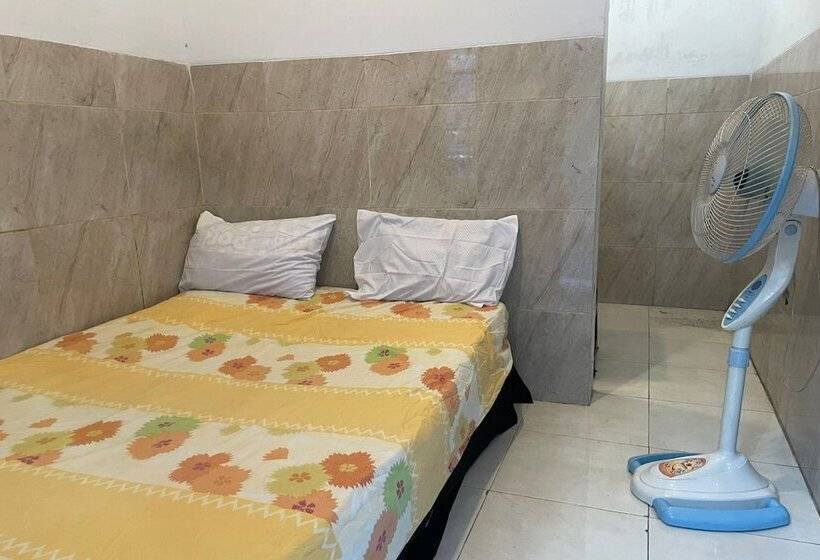 Hotel Spot On 93755 Siwalanpanji Homestay Syariah