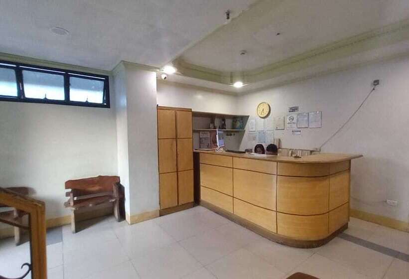 Oyo 1066 Dorotello Apartelle