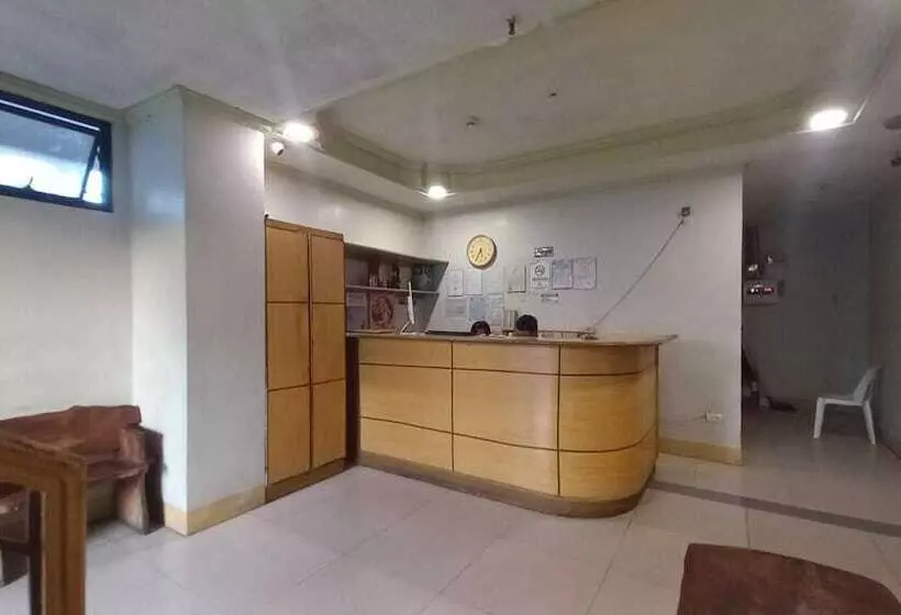 Oyo 1066 Dorotello Apartelle