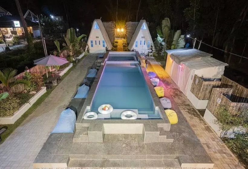 هتل Costas De Liwa Bar & Beach Resort