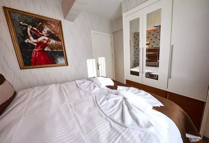 هتل By Aydın Suites