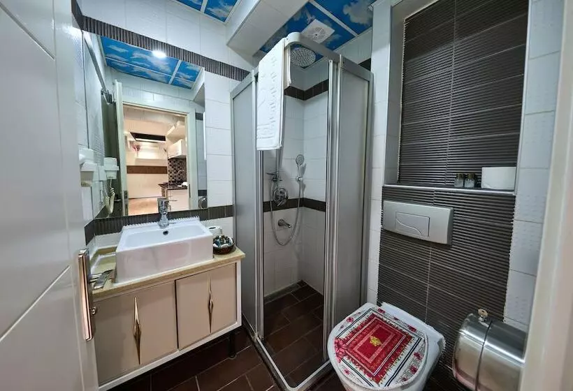 هتل By Aydın Suites