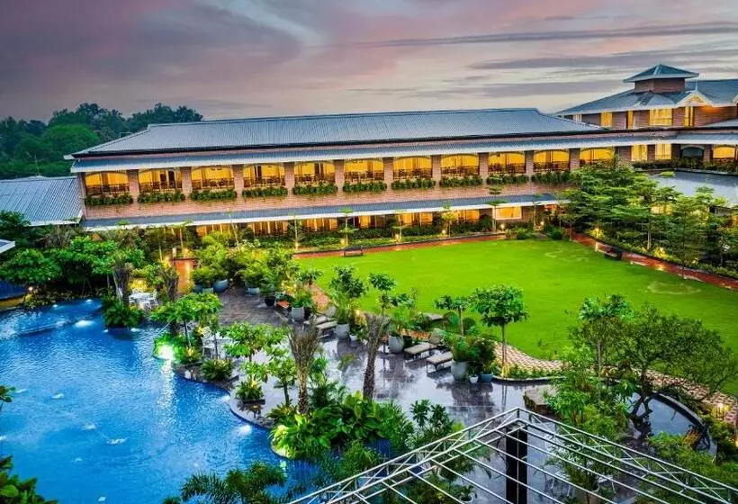 ホテル Mayfair Oasis Resort & Convention