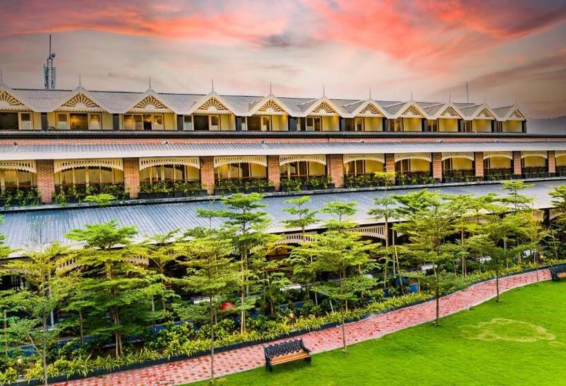 Hotel Mayfair Oasis Resort & Convention