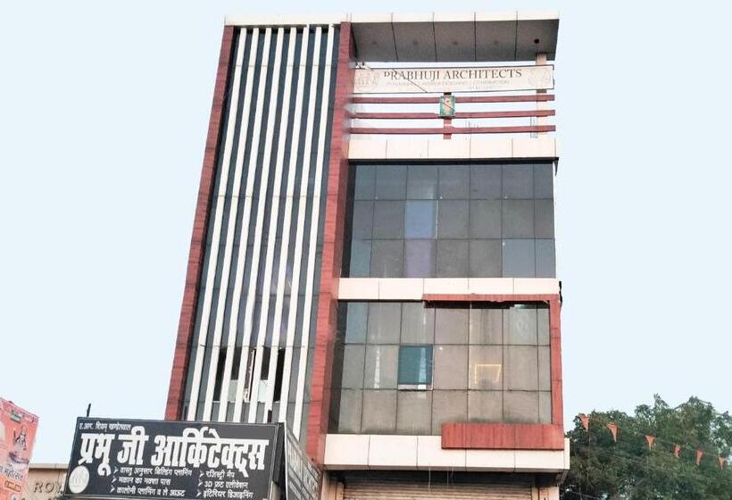 酒店 Oyo 82441 Grand Palace