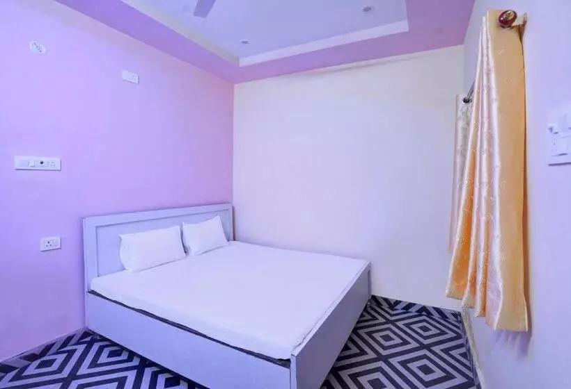 ホテル Oyo 82441 Grand Palace