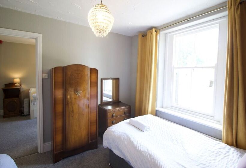 Bed and Breakfast The New Inn 1730