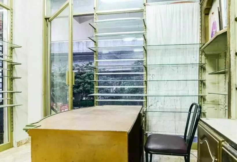 Hotelli Spot On 81086 Sakthi Guest House