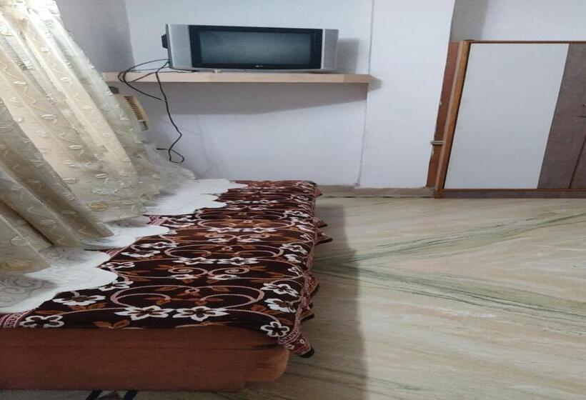 Hotel Spot On Hotal Manorath