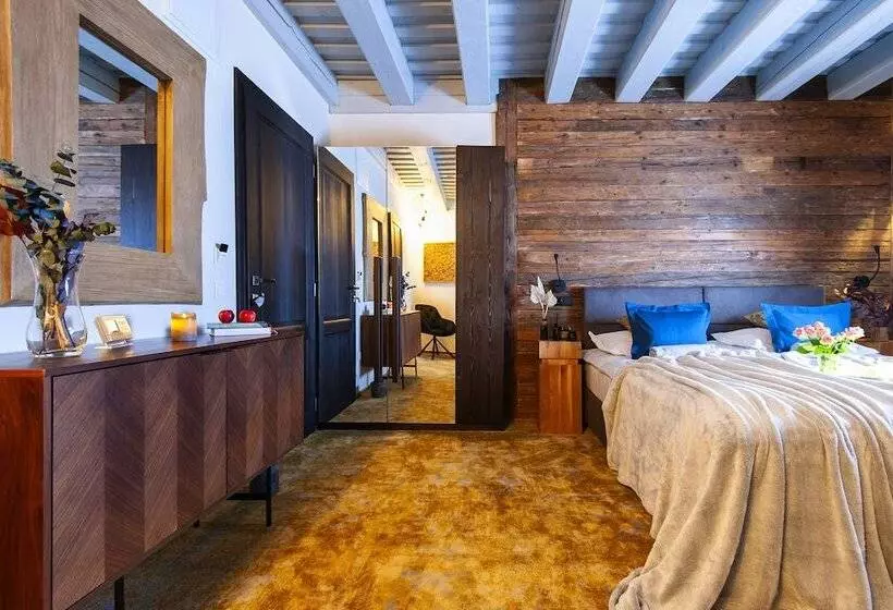 Hotelli Timian Chalet