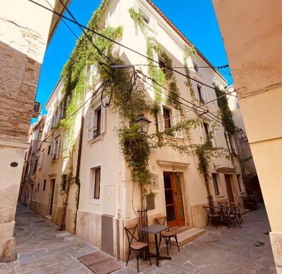 هاستل Second Life In Piran   Hotel Zala Piran