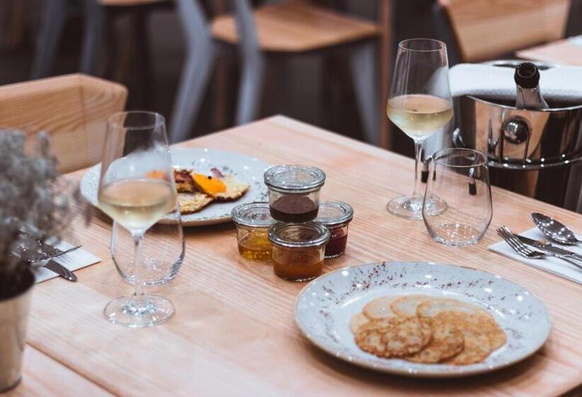 هاستل Second Life In Piran   Hotel Zala Piran