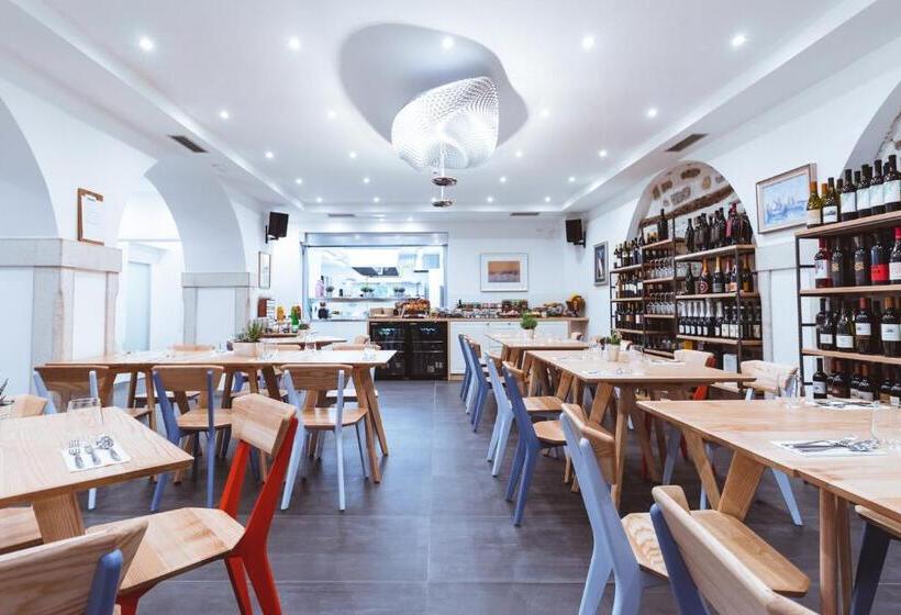 هاستل Second Life In Piran   Hotel Zala Piran