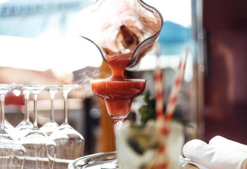 هاستل Second Life In Piran   Hotel Zala Piran