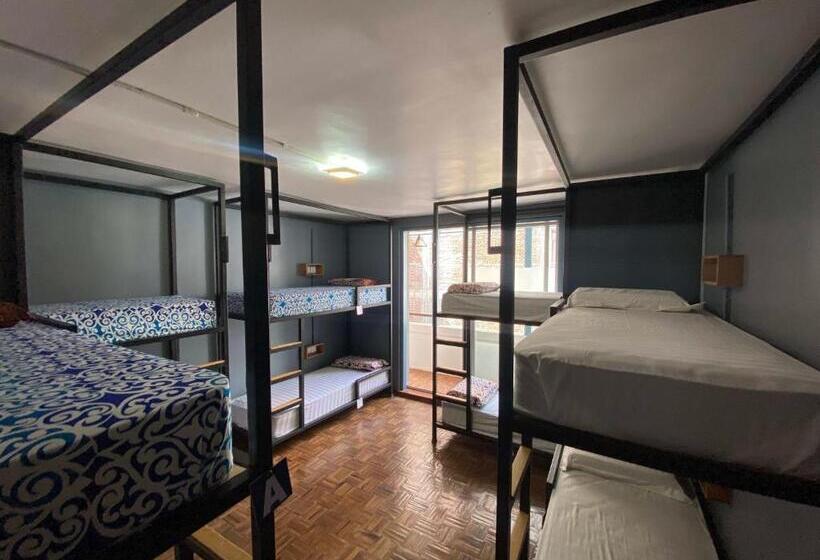 Alobar1000 Hostel