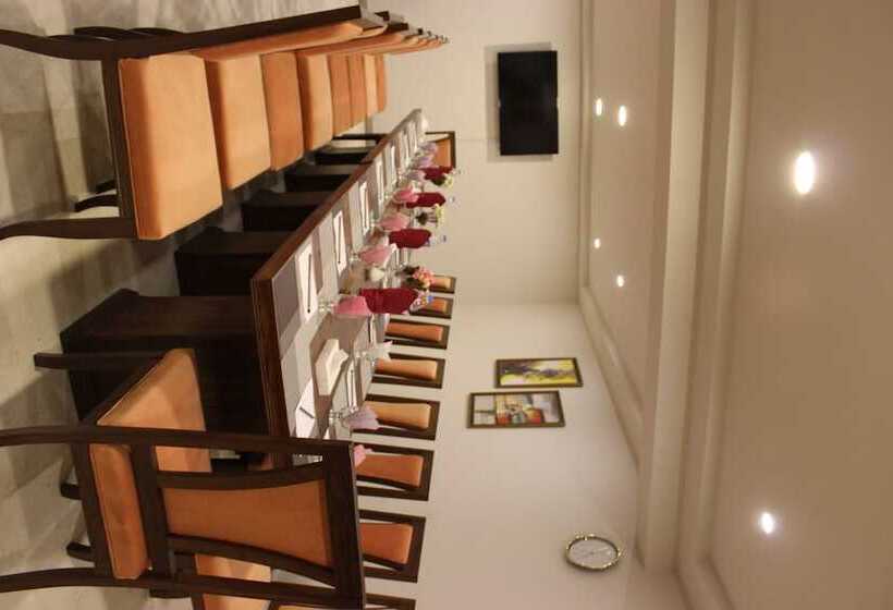 تختخواب و صبحانه S Chalet Islamabad