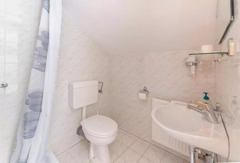 Bed And Breakfast Mili Vrh