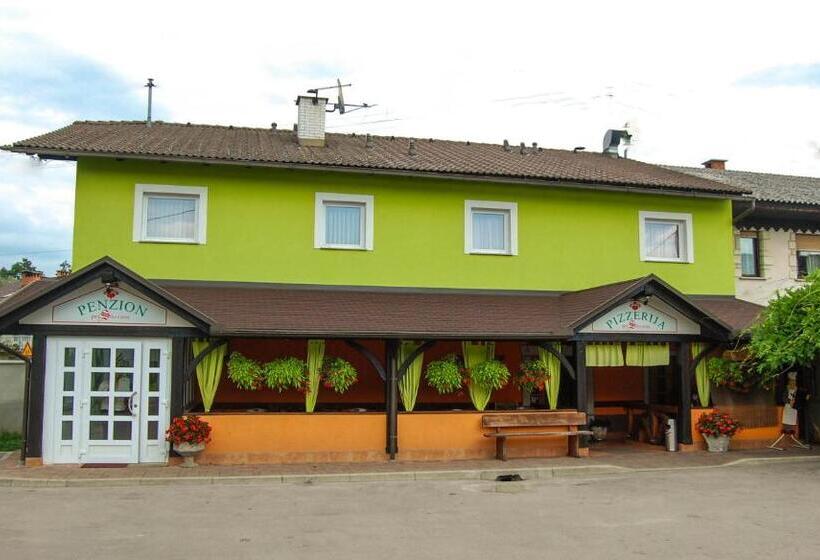 تختخواب و صبحانه Penzion Pri Slovenc