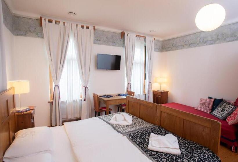 Pr Gavedarjo Eco Heritage B&b