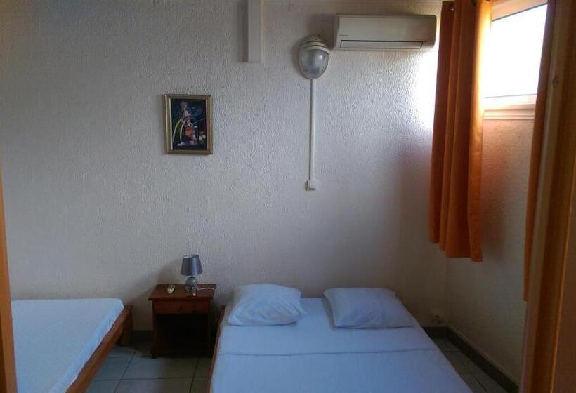 هتل Hôtel Le Nathania