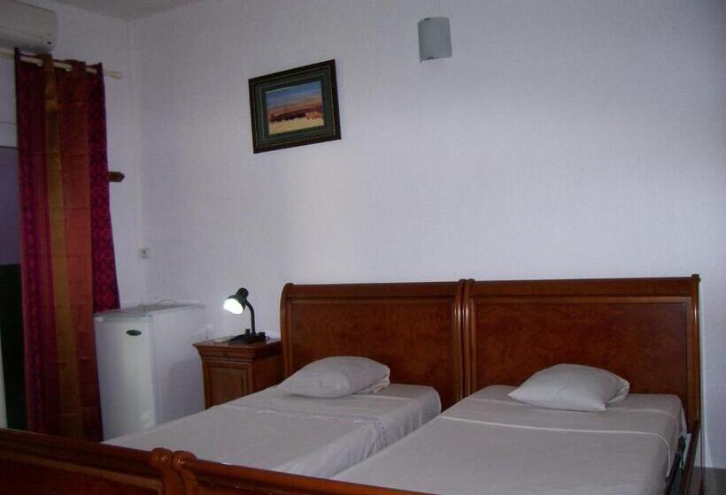 هتل Hôtel Le Nathania