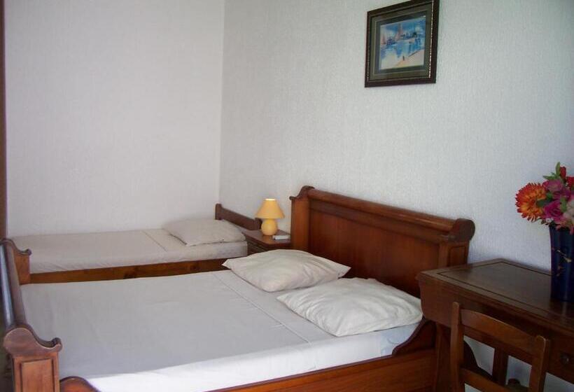 هتل Hôtel Le Nathania