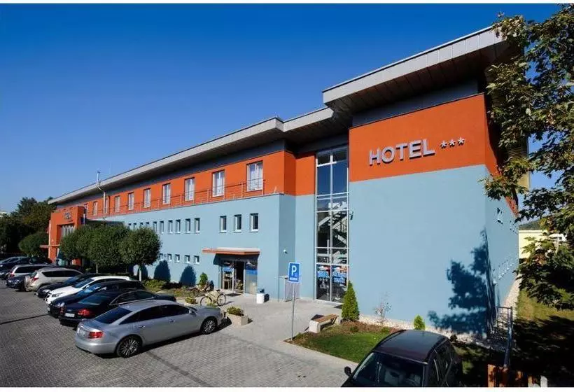 هتل Mariana Gaborika