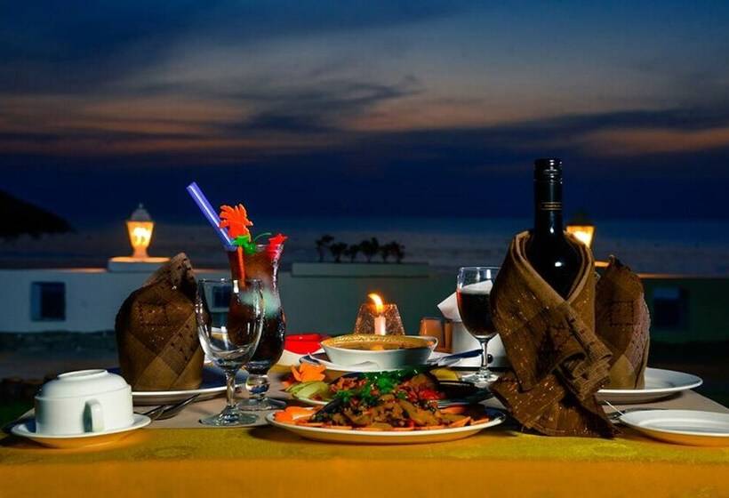 هتل Ocean Blue Ngwe Saung Beach