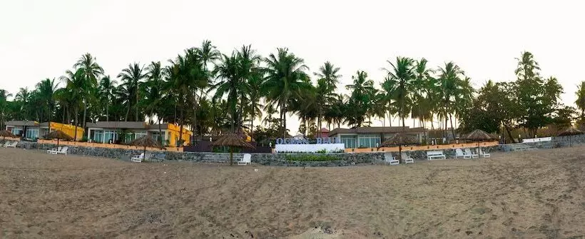 هتل Ocean Blue Ngwe Saung Beach