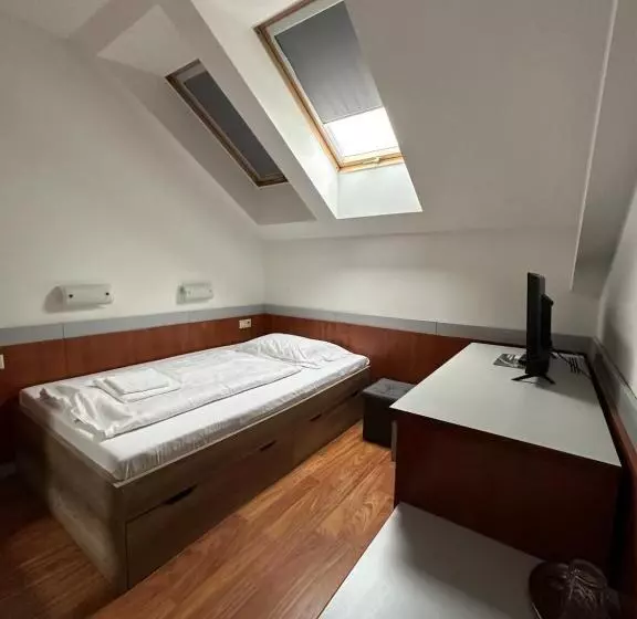 Hotelli Zelený Dvor