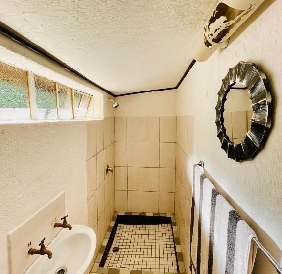 הוסטל Hazyview Adventure Backpackers